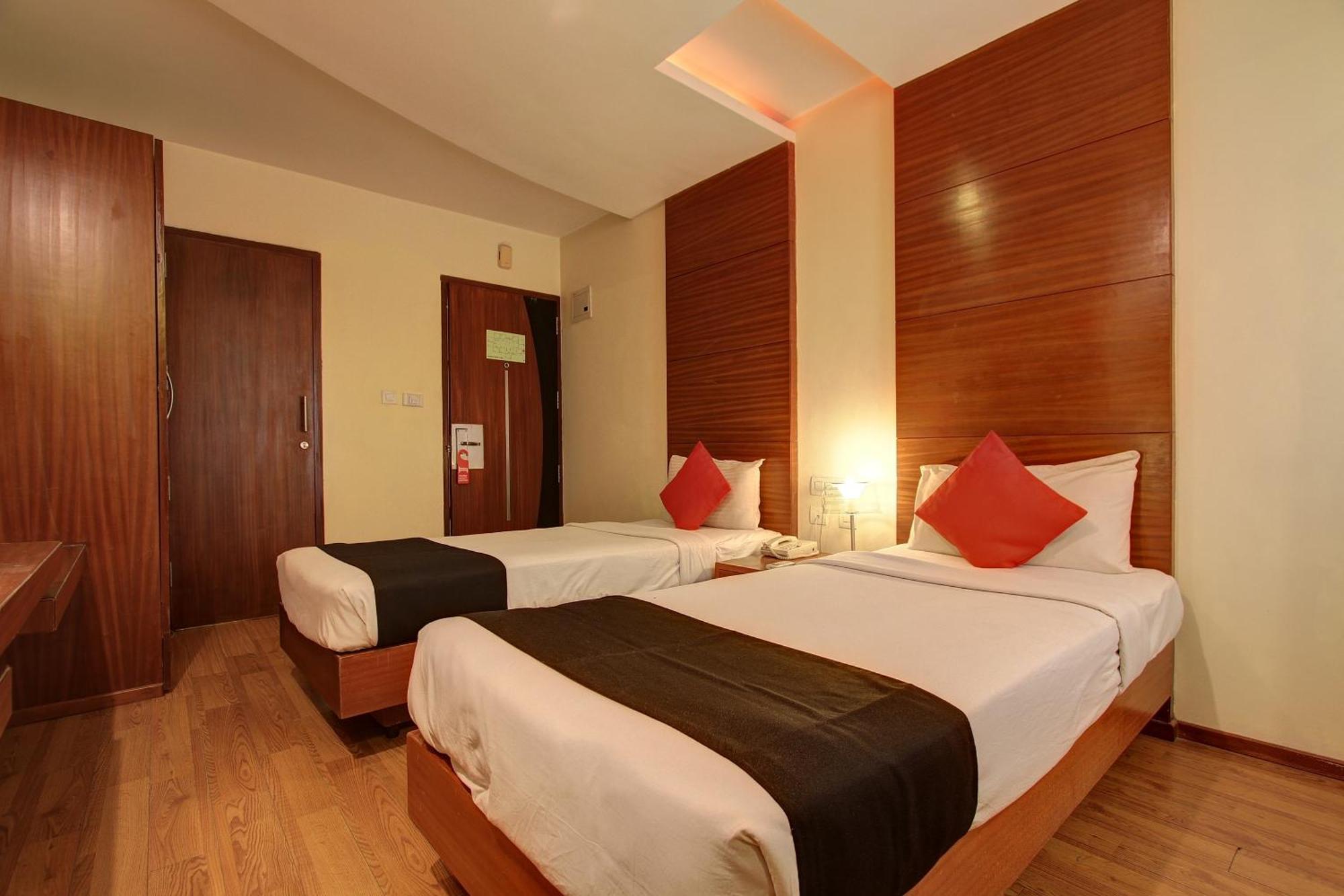 Townhouse Jp Residency Near Delhi Airport Hotel New Delhi Exterior foto
